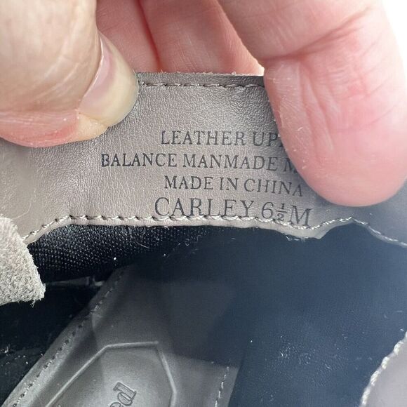 Violet & Red Carley Bootie Size 6.5 Suede Leather Beige - Picture 5 of 5